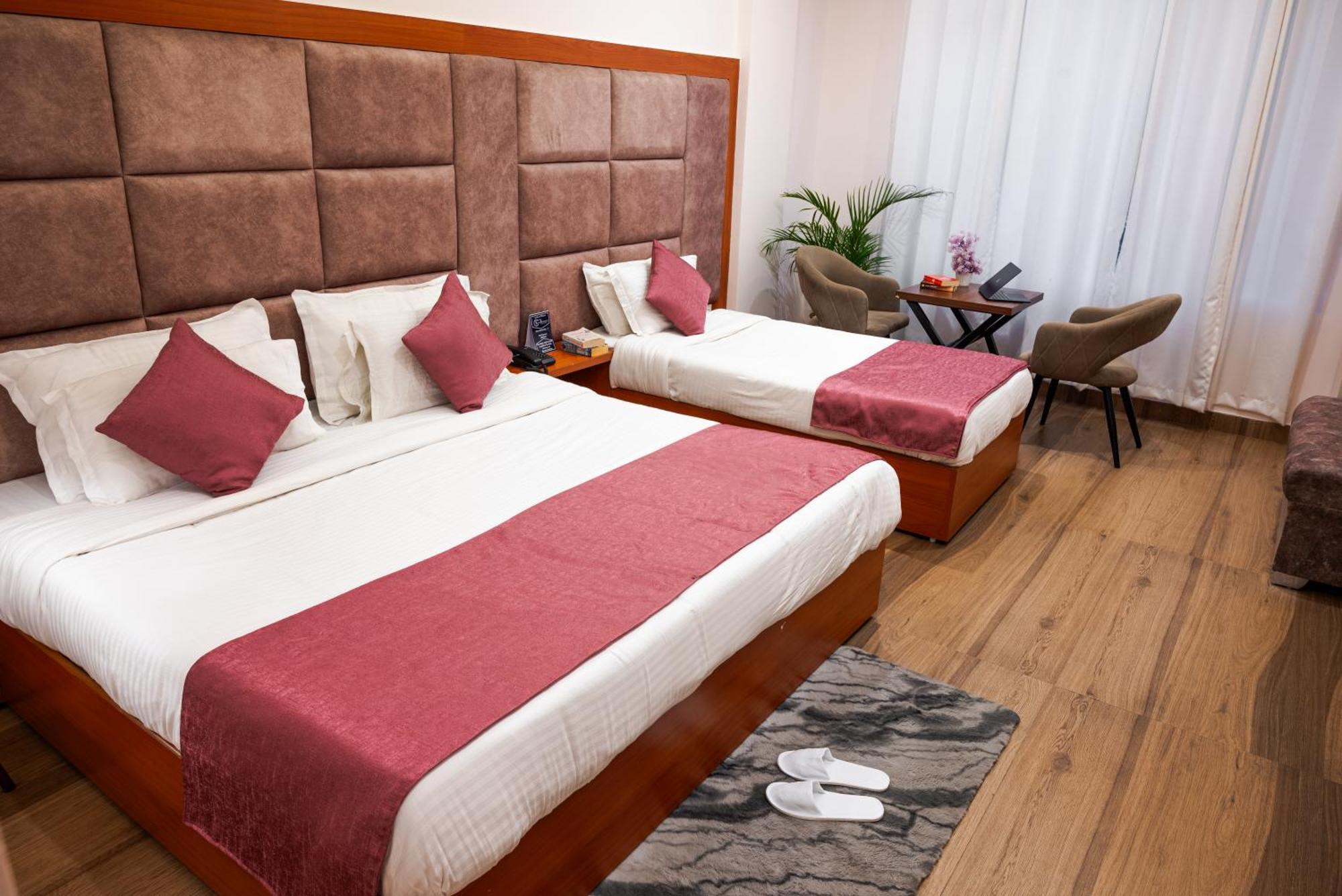 Hotel Sagar Residency - Best Mountain View Hotel In Pālampur Buitenkant foto