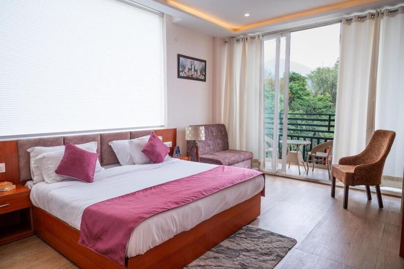 Hotel Sagar Residency - Best Mountain View Hotel In Pālampur Buitenkant foto